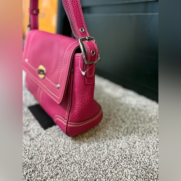 Coach vintage Hampton Turnlock flap bag - magenta - Picture 10 of 16